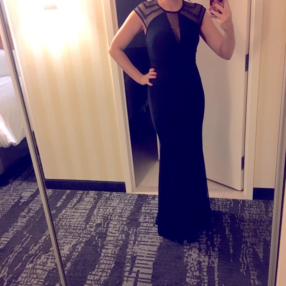 Beautiful black David’s bridal prom dress